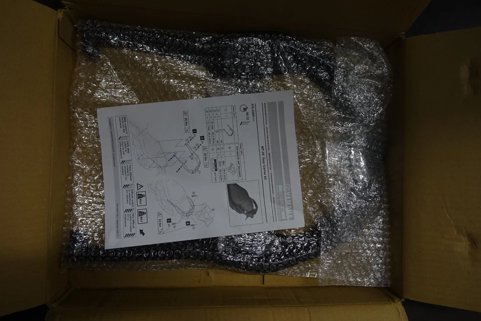 Support pour platine top case MT-09 2021-2023